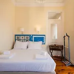 Guestready - Fernando Pessoa * ליסבון