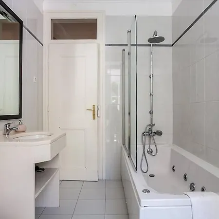 Guestready - Fernando Pessoa Apartments * Lissabon